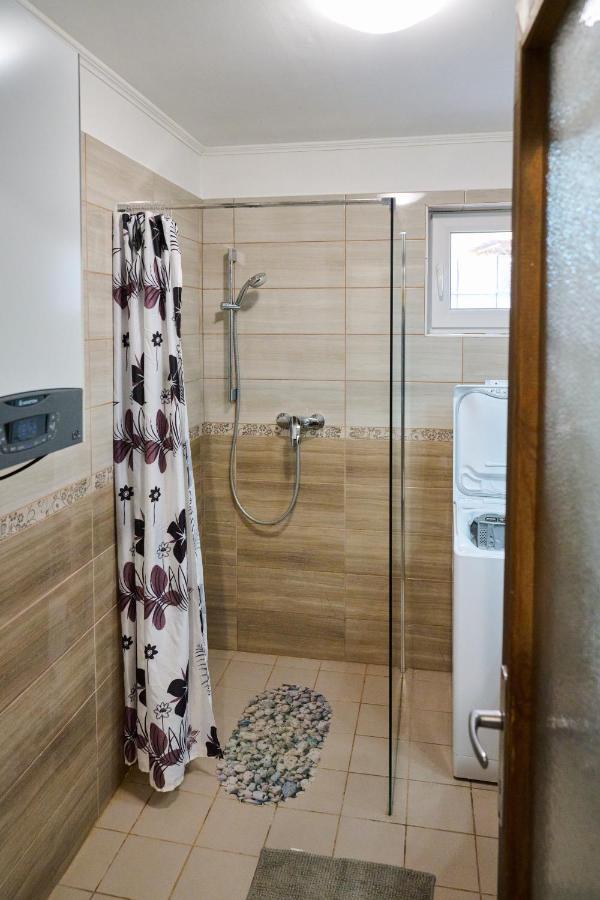 Koelcsey Vendeghaz Apartment Hodmezovasarhely Ngoại thất bức ảnh
