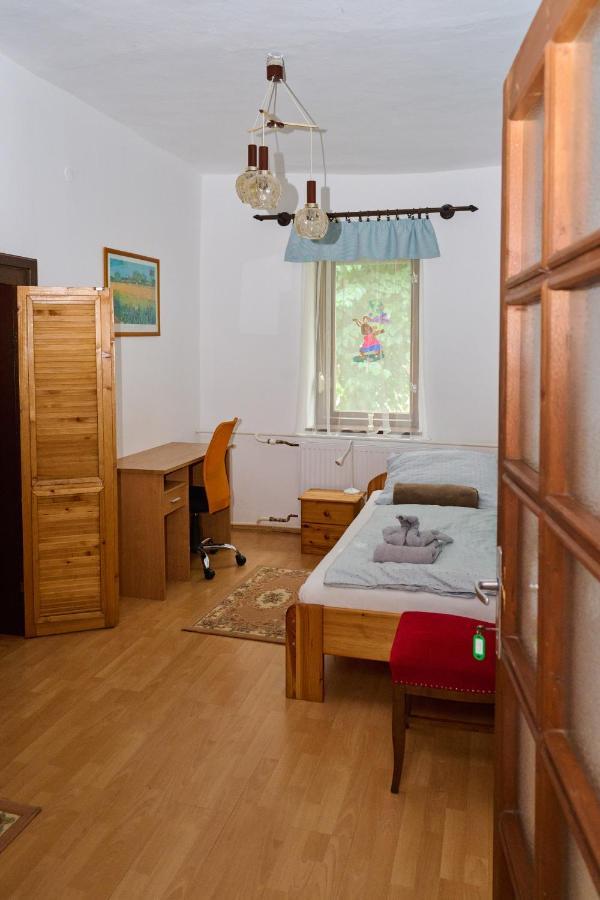 Koelcsey Vendeghaz Apartment Hodmezovasarhely Ngoại thất bức ảnh