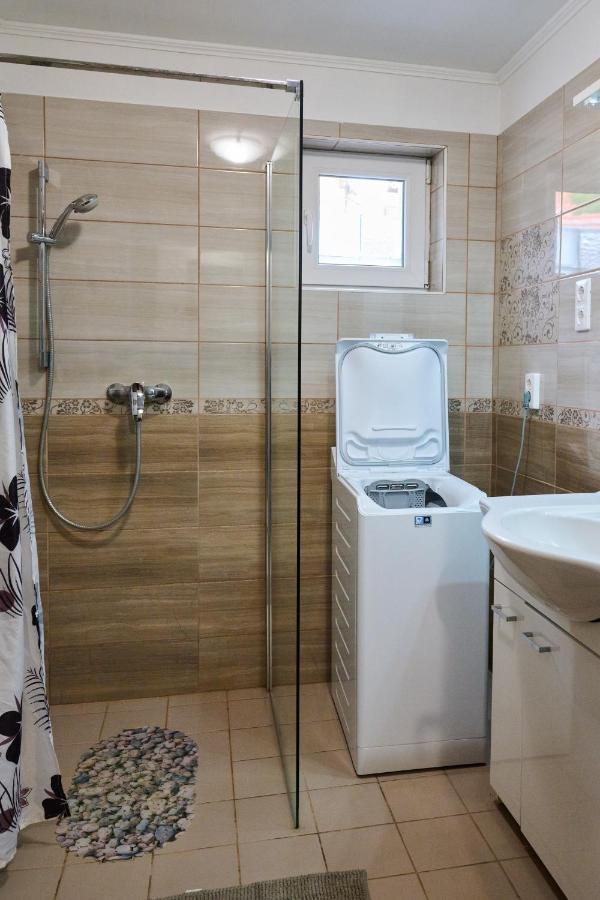 Koelcsey Vendeghaz Apartment Hodmezovasarhely Ngoại thất bức ảnh